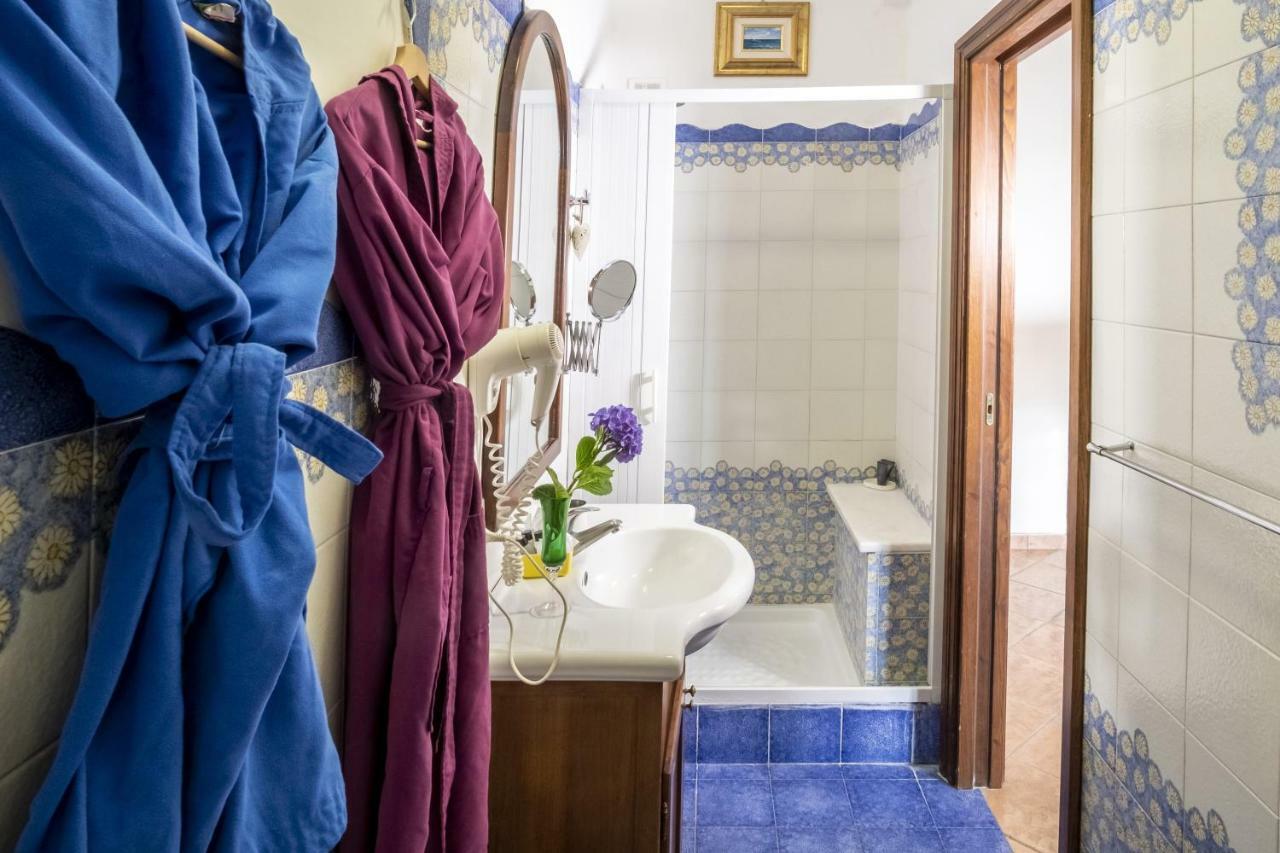Villa Monica B&B Sorrento Bagian luar foto